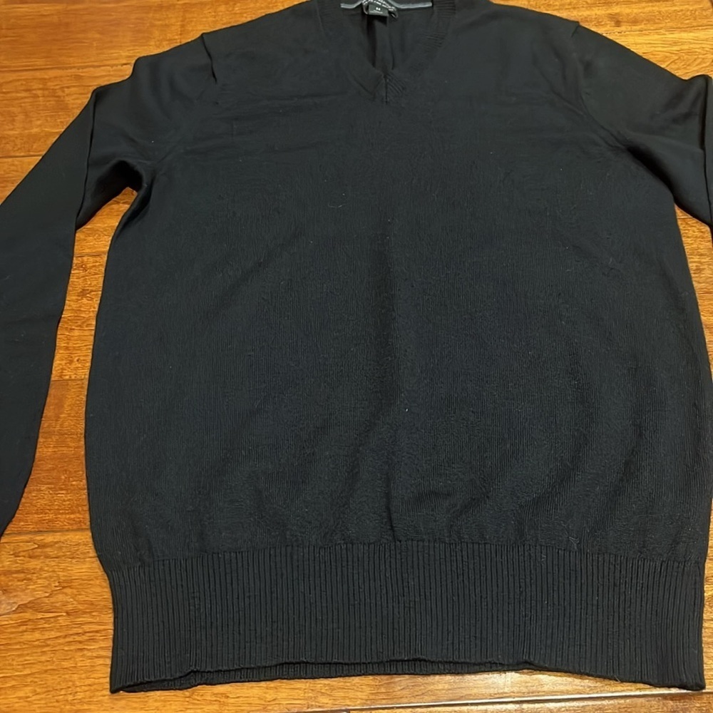 Banana Republic EXTRA FINE Merino Wool V Neck Black Sweater Size M - Picture 6 of 8